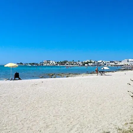 Spiaggia E Servizi A Piedi M509 Порто-Чезарео