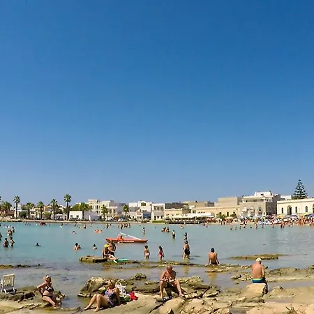 Spiaggia E Servizi A Piedi M509